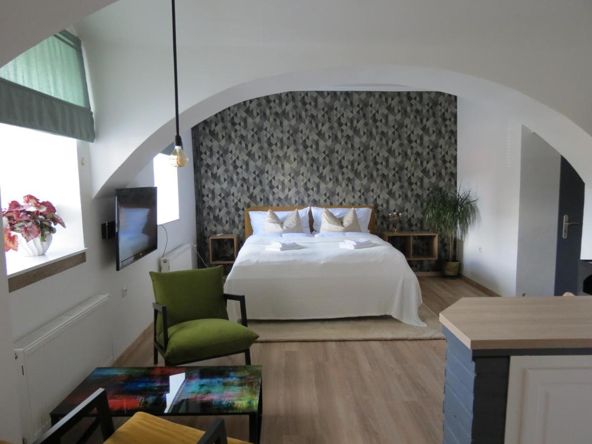 Apartman Pod Synagogou Humpolec Extérieur photo